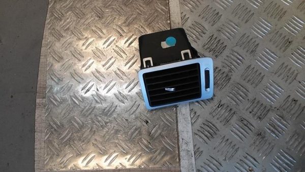 Aerateur tableau de bord avant droit PEUGEOT 307 PHASE 2 BREAK Diesel - Image 2