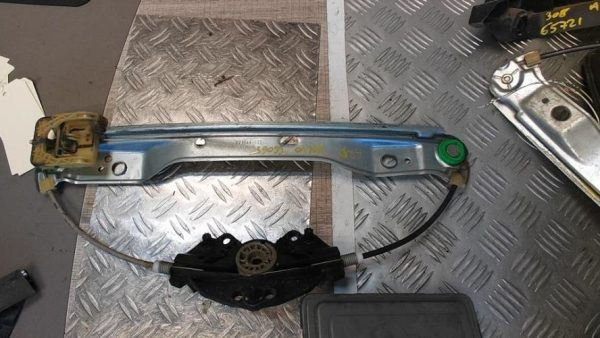 Leve vitre electrique arriere droit VOLVO S 60 2 PHASE 1 Diesel - Image 1
