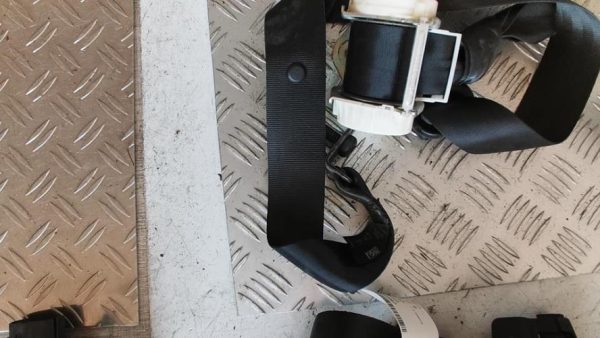 Ceinture arriere gauche FORD FIESTA 6 PHASE 1 Essence - Image 3