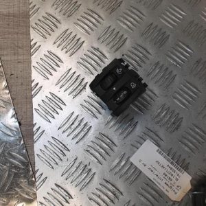 Commande de reglage hauteur de phare RENAULT CLIO 3 PHASE 1 Diesel - Image 1