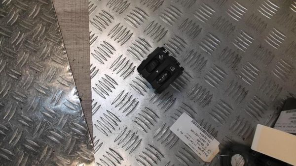 Commande de reglage hauteur de phare RENAULT CLIO 3 PHASE 1 Diesel - Image 1