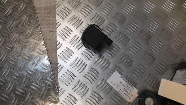 Commande de reglage hauteur de phare RENAULT CLIO 3 PHASE 1 Diesel - Image 3