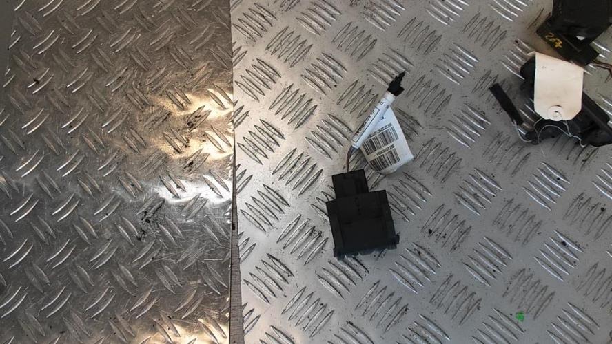 Commande de reglage hauteur de phare RENAULT TWINGO 2 PHASE 1 Essence - Image 3