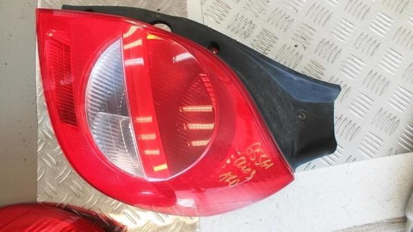 Feu arriere principal droit (feux) RENAULT CLIO 3 PHASE 1 Diesel - Image 1
