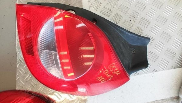 Feu arriere principal droit (feux) RENAULT CLIO 3 PHASE 1 Diesel - Image 4