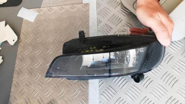 Anti brouillard droit (feux) AUDI A1 1 SPORTBACK PHASE 2 Essence - Image 1