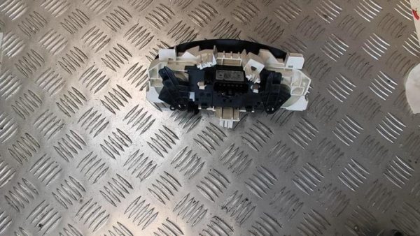 Commande chauffage RENAULT TWINGO 3 PHASE 1 Essence - Image 5