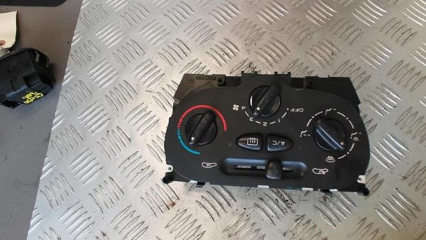 Commande chauffage PEUGEOT 206 PHASE 1 CABRIOLET Essence - Image 3