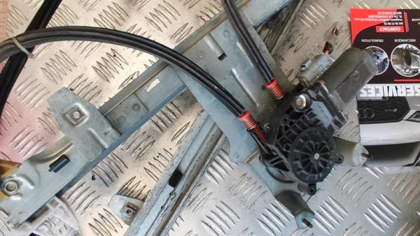 Leve vitre electrique avant droit CITROEN XSARA PICASSO PHASE 1 Diesel - Image 5