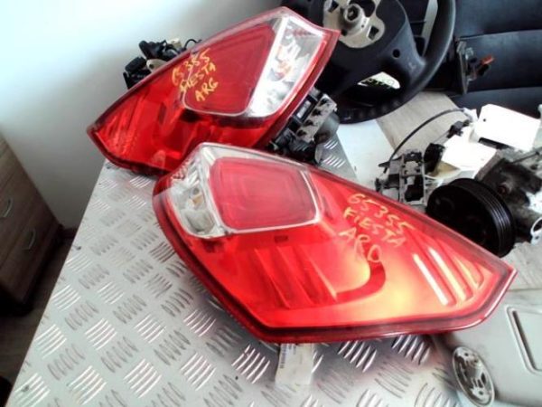 Feu arriere principal droit (feux) FORD FIESTA 6 PHASE 2 Essence - Image 2