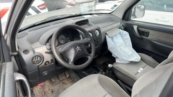 Feu arriere principal droit (feux) CITROEN BERLINGO 1 PHASE 2 Diesel - Image 9