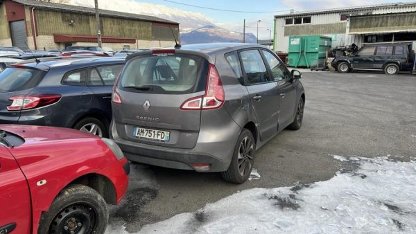 Bouton de demarrage RENAULT SCENIC 3 PHASE 1 Diesel - Image 5