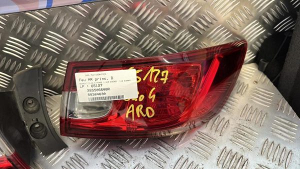 Feu arriere principal droit (feux) RENAULT CLIO 4 PHASE 1 Diesel - Image 1
