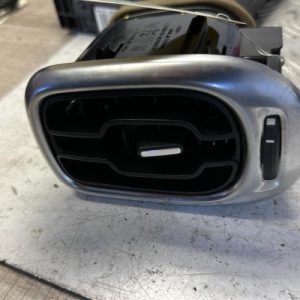 Aerateur tableau de bord avant droit CITROEN C3 PICASSO PHASE 1 - Image 1