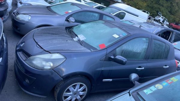 Feu arriere principal droit (feux) RENAULT CLIO 3 PHASE 1 Diesel - Image 5