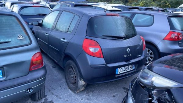 Feu arriere principal droit (feux) RENAULT CLIO 3 PHASE 1 Diesel - Image 6