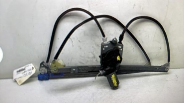 Leve vitre electrique arriere gauche RENAULT LAGUNA 2 PHASE 1 Essence - Image 3