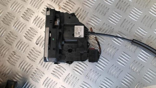 Serrure avant gauche OPEL CORSA D PHASE 1 Diesel - Image 6