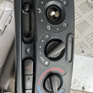 Commande chauffage TOYOTA YARIS VERSO PHASE 1 Essence - Image 1