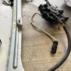 Leve vitre electrique avant gauche CHRYSLER PT CRUISER PHASE 1 BREAK Diesel - Image 1