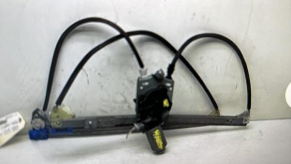Leve vitre electrique avant droit RENAULT LAGUNA 2 PHASE 1 Diesel - Image 3