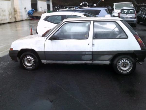 Vitre avant droit RENAULT SUPER 5 Essence - Image 3
