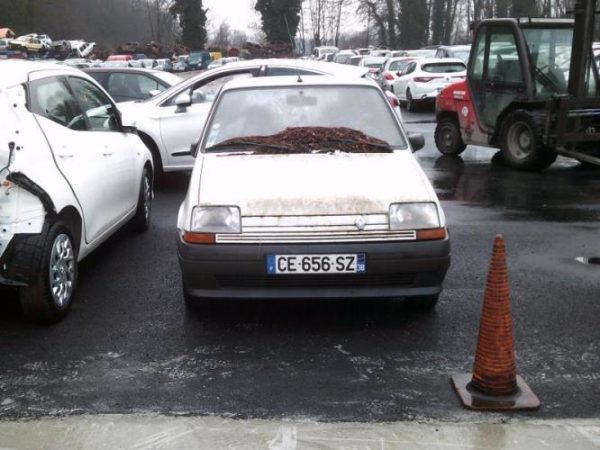 Vitre avant droit RENAULT SUPER 5 Essence - Image 6