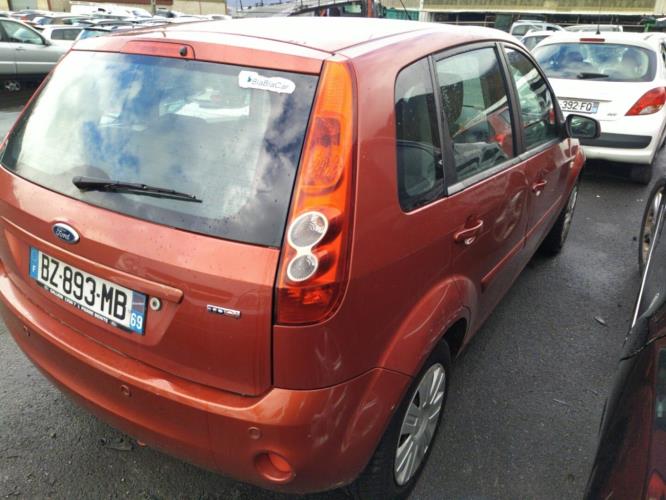 Feu arriere principal droit (feux) FORD FIESTA 5 PHASE 2 Diesel - Image 10