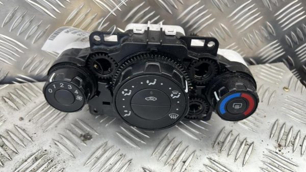Commande chauffage FORD FIESTA 6 PHASE 1 Diesel - Image 2