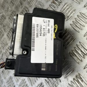 Bloc ABS (freins anti-blocage) FORD FIESTA 6 PHASE 1 Diesel - Image 1