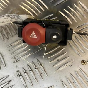 Bouton de warning RENAULT MODUS PHASE 1 Diesel - Image 1