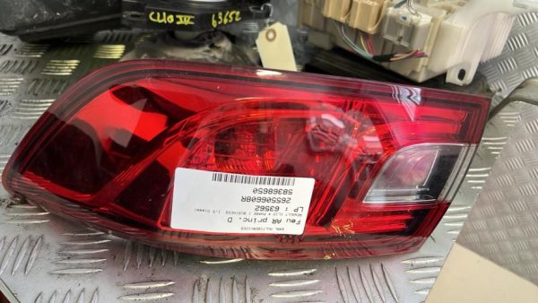 Feu arriere principal droit (feux) RENAULT CLIO 4 PHASE 1 Diesel - Image 2
