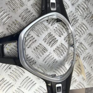 Divers VOLKSWAGEN GOLF 7 PHASE 1 Diesel - Image 1