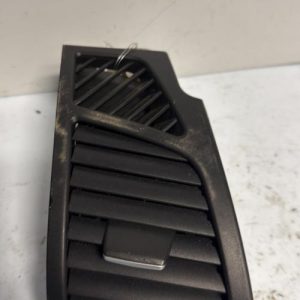 Aerateur tableau de bord avant droit BMW SERIE 1 E82 COUPE Diesel - Image 1