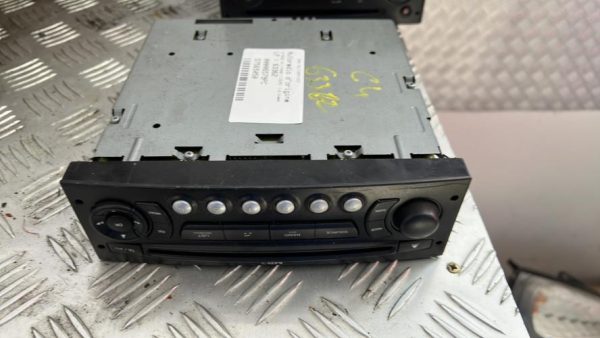 Autoradio d'origine CITROEN C4 1 PHASE 1 COUPE Diesel - Image 2