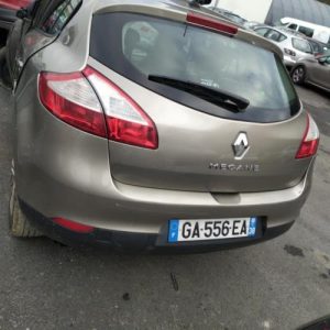 Trappe d'essence RENAULT MEGANE 3 PHASE 1 Diesel - Image 7
