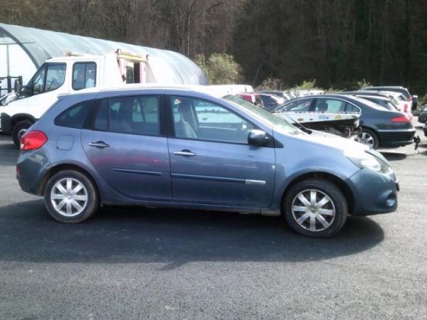 Trappe d'essence RENAULT CLIO 3 PHASE 2 BREAK Diesel - Image 10