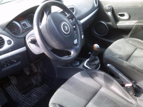 Trappe d'essence RENAULT CLIO 3 PHASE 2 BREAK Diesel - Image 13