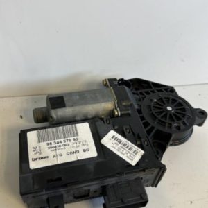Moteur leve vitre avant gauche PEUGEOT 307 PHASE 1 Diesel - Image 1