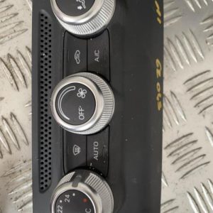 Commande chauffage AUDI A1 1 SPORTBACK PHASE 1 Diesel - Image 1