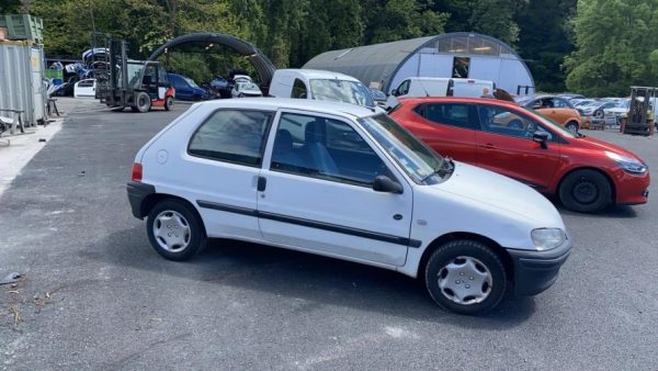 Feu arriere principal droit (feux) PEUGEOT 106 PHASE 2 Essence - Image 4