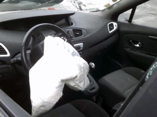 Serrure arriere droit RENAULT SCENIC 3 PHASE 3 Diesel - Image 9