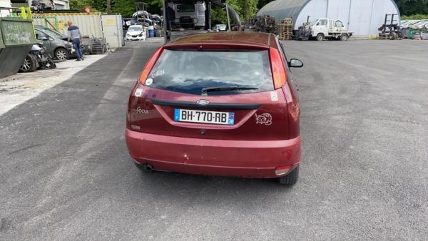 Feu arriere principal droit (feux) FORD FOCUS 1 Essence - Image 4