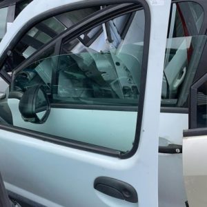 Porte avant gauche RENAULT KANGOO 1 PHASE 2 Diesel - Image 1