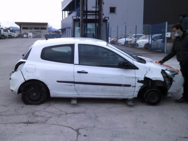 Moteur RENAULT CLIO 3 PHASE 2 Diesel - Image 5
