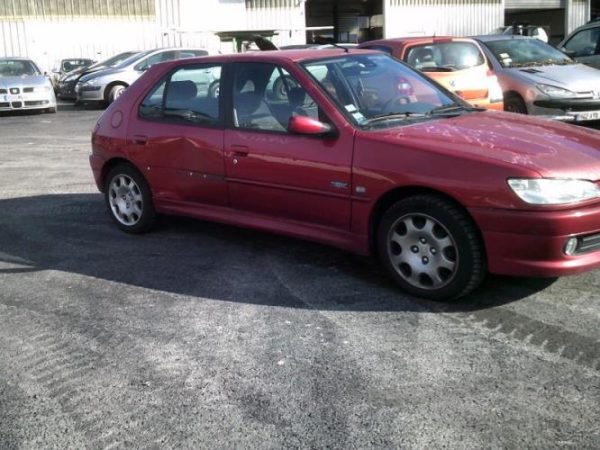 Feu arriere principal droit (feux) PEUGEOT 306 PHASE 2 Diesel - Image 5