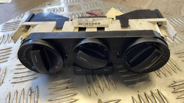 Commande chauffage VOLKSWAGEN POLO 4 PHASE 1 Diesel - Image 2