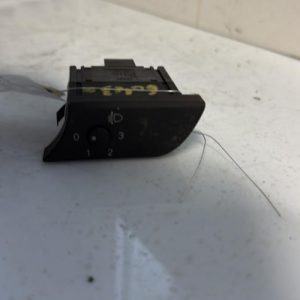 Commande de reglage hauteur de phare AUDI A4 2 AVANT PHASE 2 BREAK Diesel - Image 1