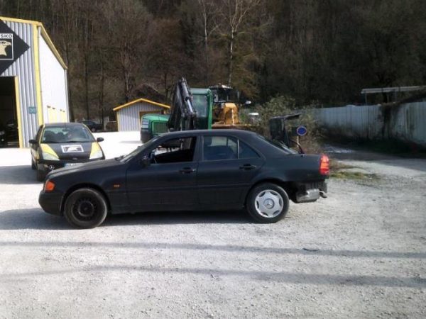 Feu arriere principal droit (feux) MERCEDES CLASSE C 202 PHASE 1 Diesel - Image 13