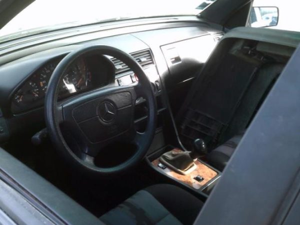 Feu arriere principal droit (feux) MERCEDES CLASSE C 202 PHASE 1 Diesel - Image 7
